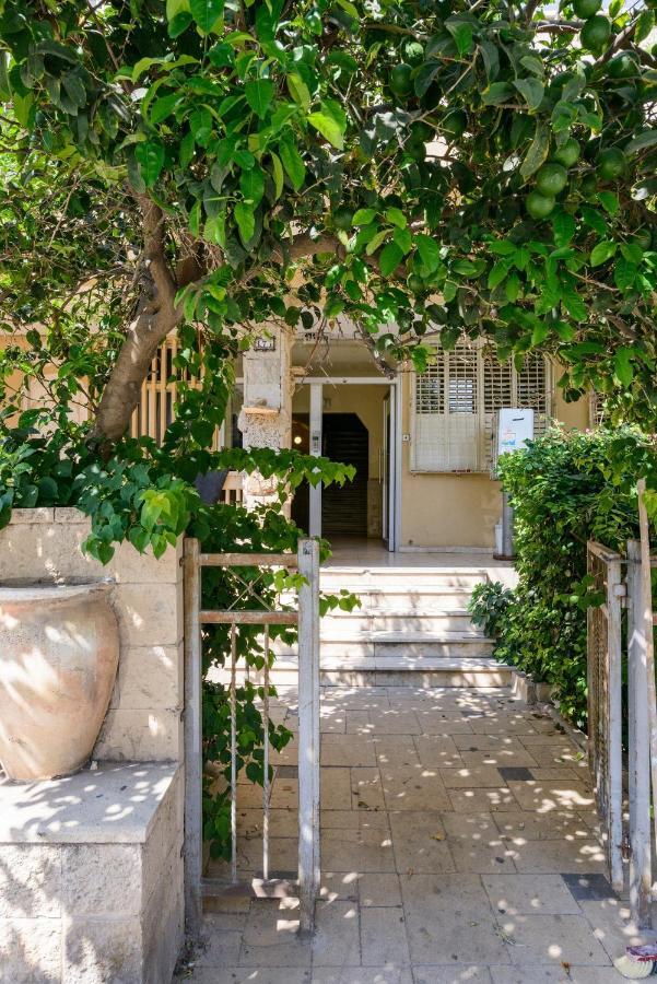 Sea View 2 Bedroom Apartment With Bomb Shelter Tel-Aviv Kültér fotó